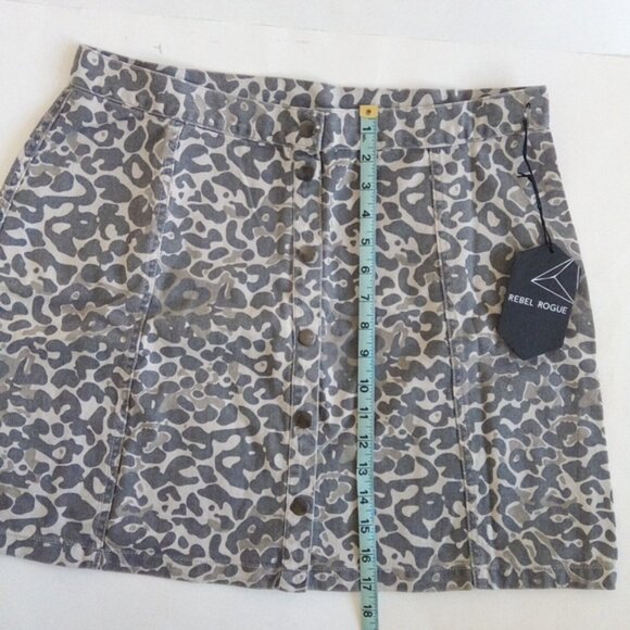 New Rebel Rogue Leopard London A-Line 100 Percent Cotton Button Up Mini Skirt XL - Picture 8 of 14